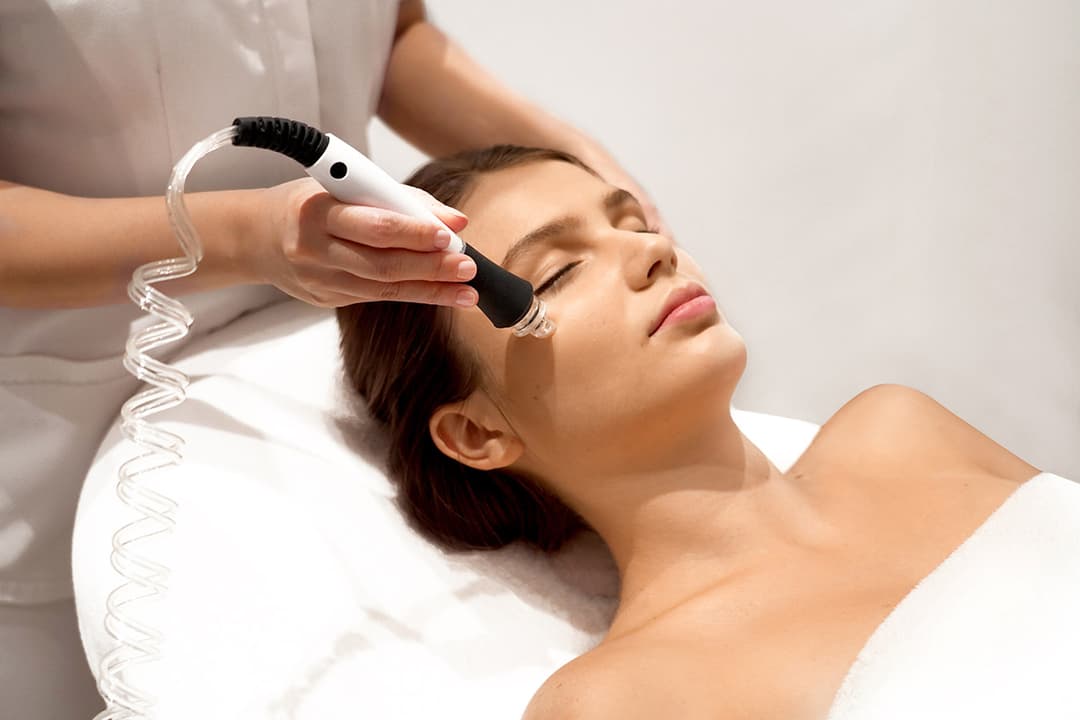 Deep Aqua cleansing facial at Meow Aesthetics