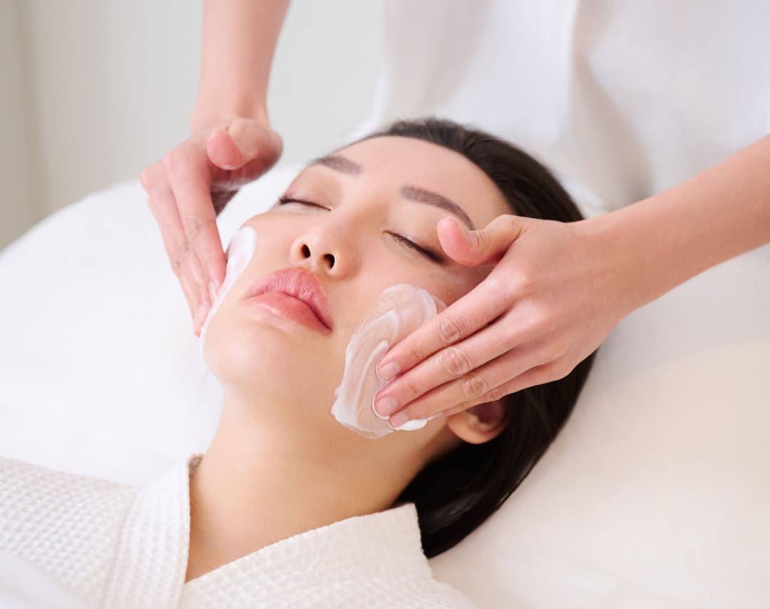 Deep cleansing facial at Meow Aesthetics