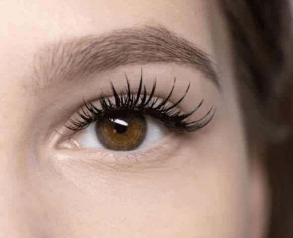 3D lightweight / Wetlook Lashes at Meow Aesthetics